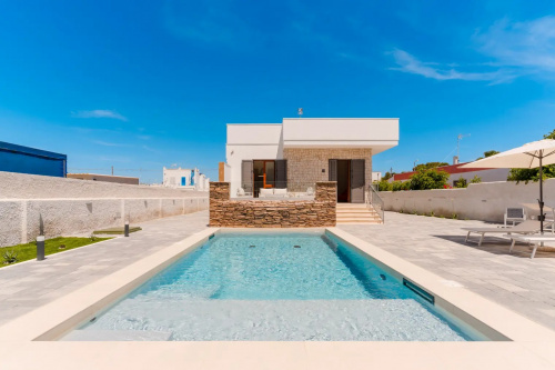Anteprima Jox House 103